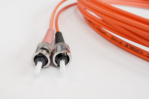Choosing a Fiber optic audio cable – How does it differ from HDMI?